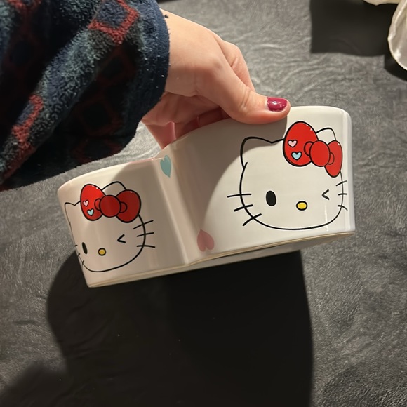 Hello kitty valentines heart shaped bowl 2024 - Picture 3 of 4